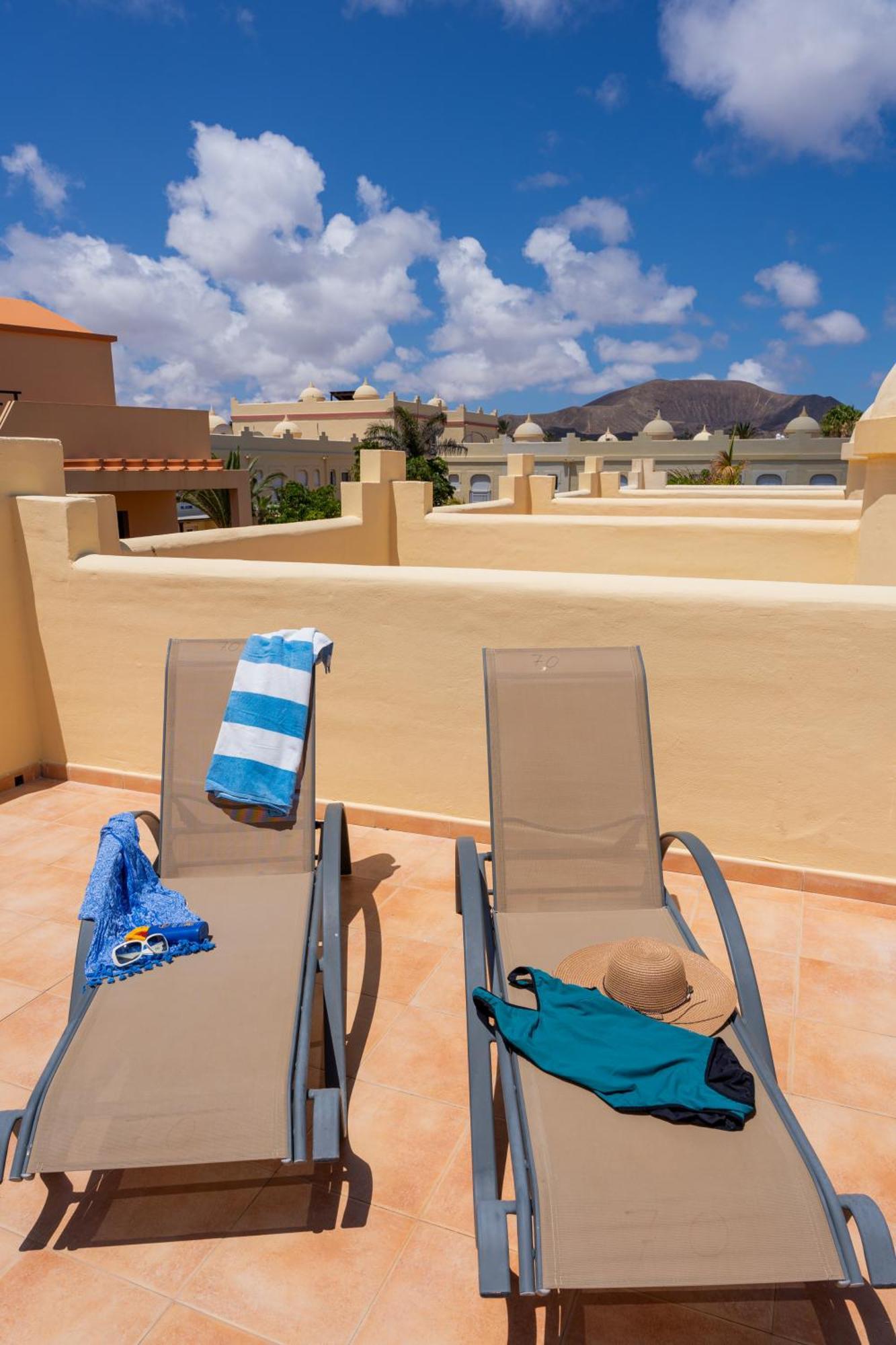 Villas Y Apartamentos El Sultan Коралео Екстериор снимка